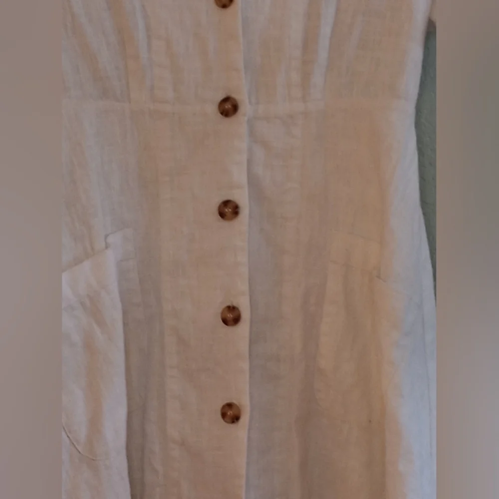 Moon River Classic Preppy Linen Coastal Button Front VNeck A Line Pocketed Dress - Picture 5 of 7